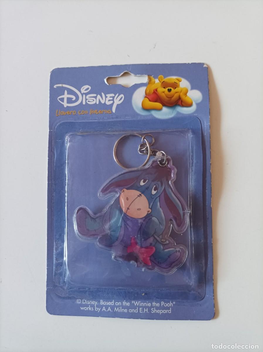 Coleccionismo: LLAVERO CON LINTERNA DISNEY BASADO EN WINNIE THE POOH . NUEVO EN BLISTER