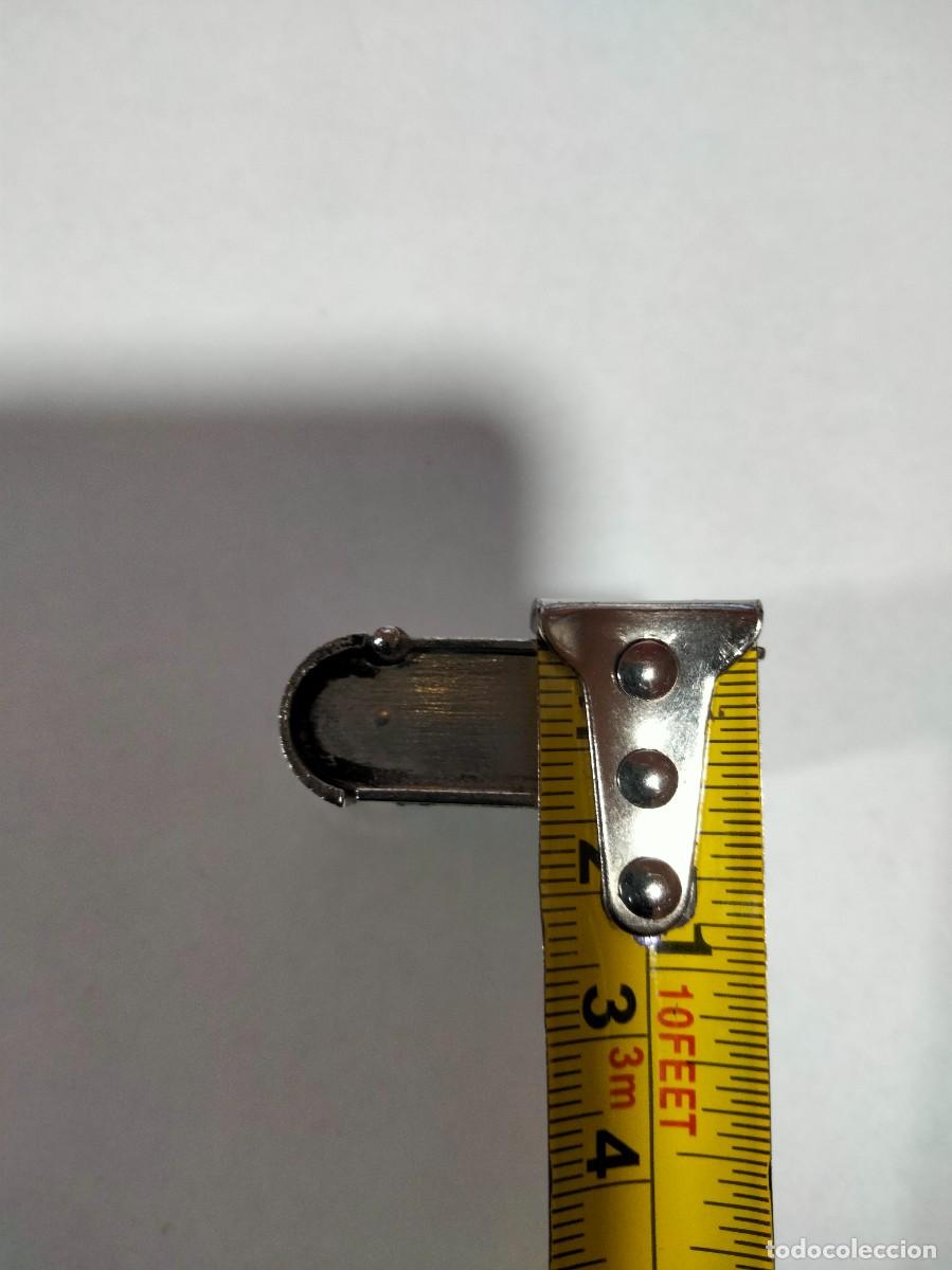 Coleccionismo: PASTILLERO METALICO EN FORMA DE LIBRO - Foto 6