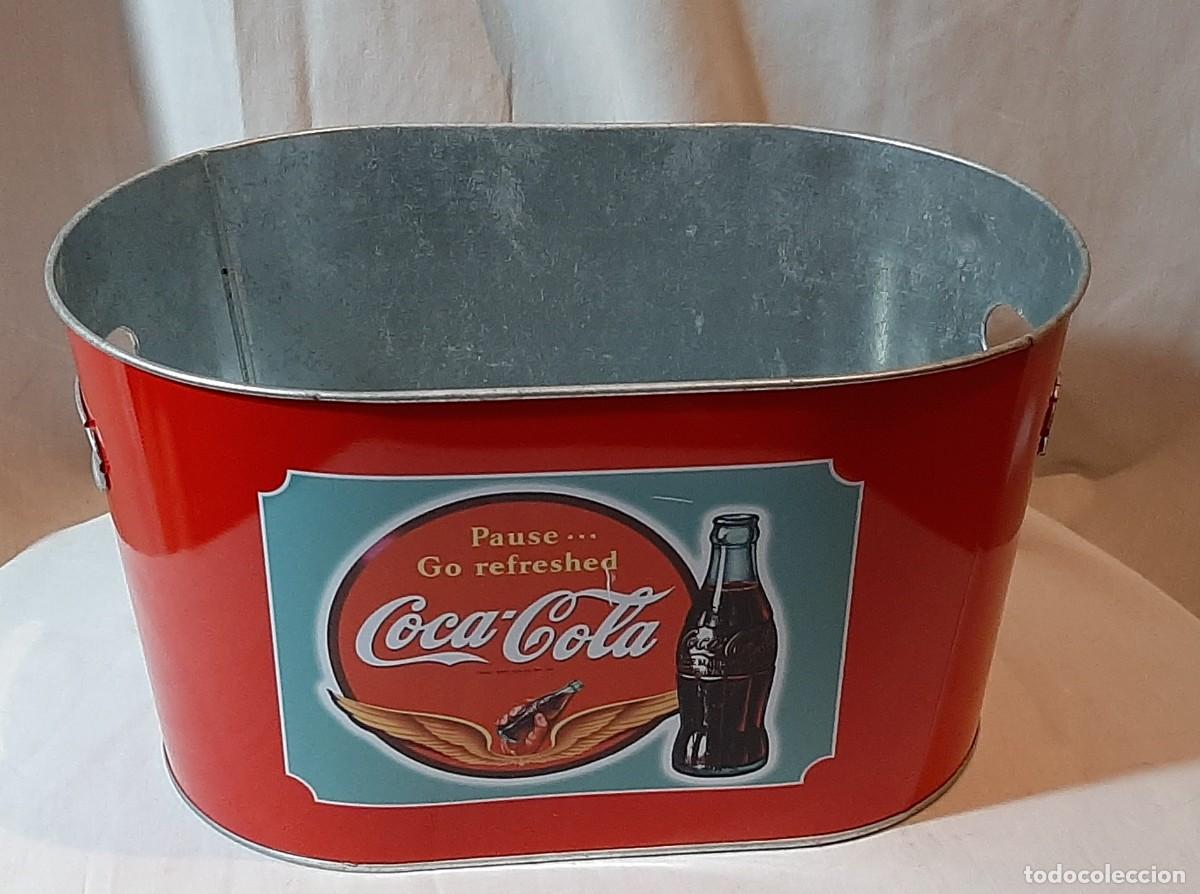 Coleccionismo: Cubo met&aacute;lico Coca Cola. - Foto 1