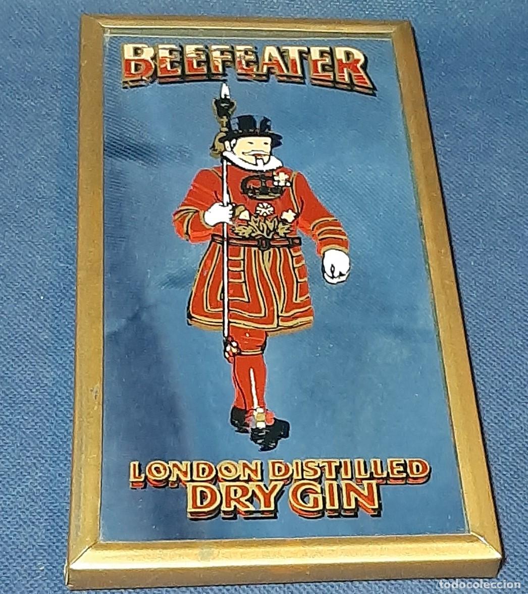 Coleccionismo: Cuadro espejo Beefeater - Foto 2