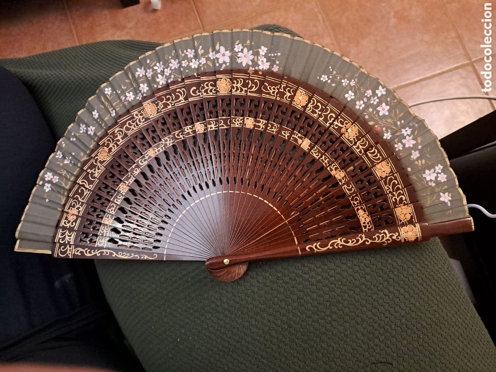 Coleccionismo: ANTIGUO ABANICO SEVILLANO PINTADO A MANO