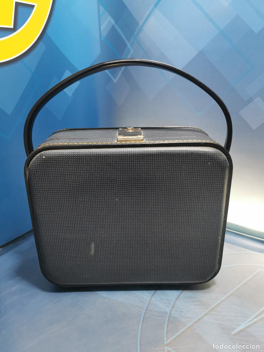 Coleccionismo: Maleta rigida vintage sin llave medidas 30x37x14cm