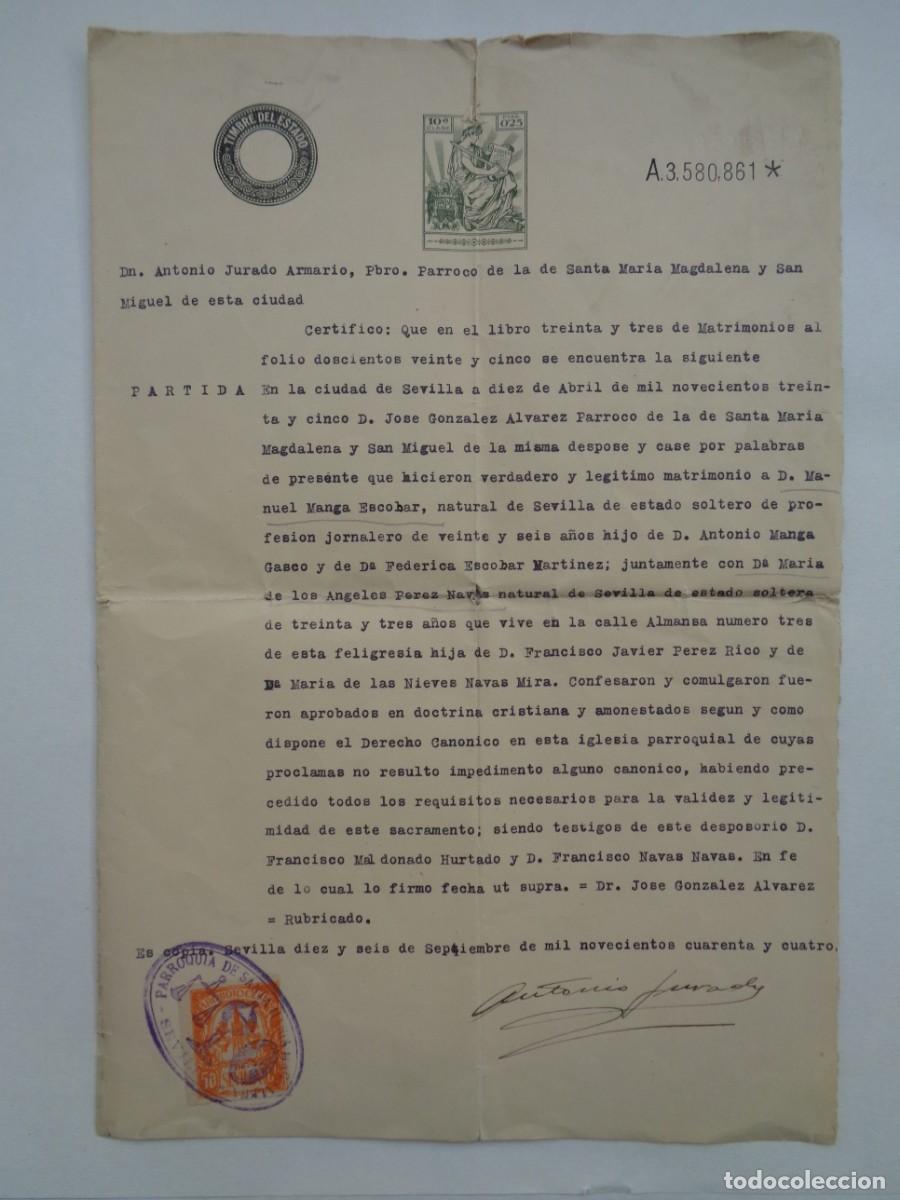 Coleccionismo: CARTIFICADO DE MATRIMONIO. PARROQUIA MARIA MAGDALENA Y SAN MIGUEL. SEVILLA, 1944. CON VI&Ntilde;ETA ARCHIDI