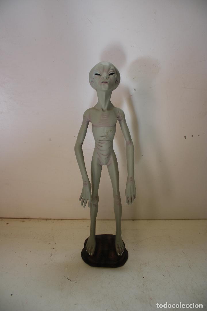 Coleccionismo: estatua alien - Foto 3