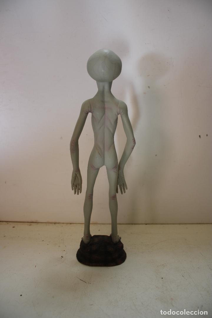 Coleccionismo: estatua alien - Foto 4