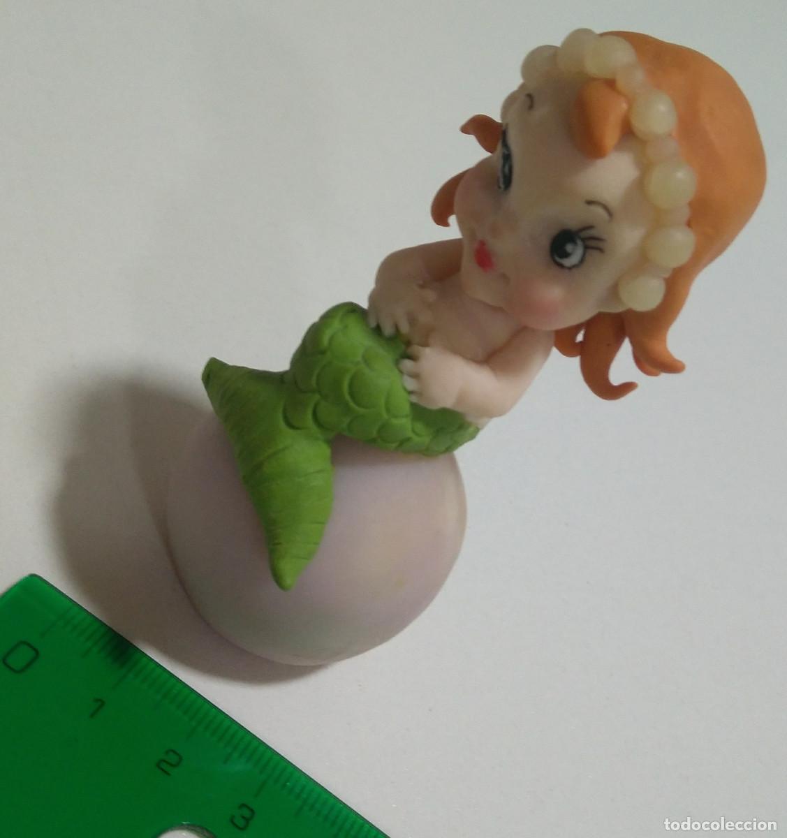 Coleccionismo: figura sirenita sirena mu&ntilde;eca mu&ntilde;equita resina ? o plastico duro ? o pasta ? mermaid cabezona ginger