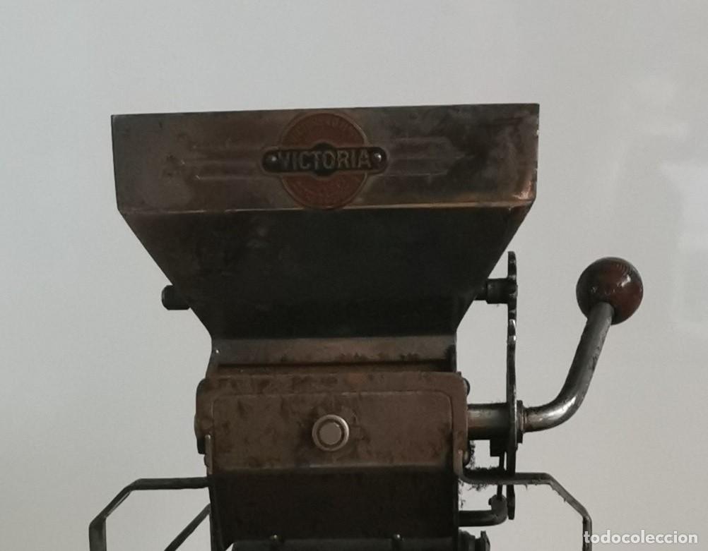 Máquina Liar Cigarrillos, 1920, Victoria, Asturias, Agustín Victorero…