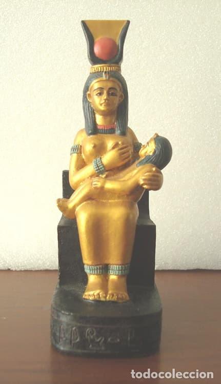 Coleccionismo: Peque&ntilde;a figura dorada de la diosa Isis del Antiguo Egipto