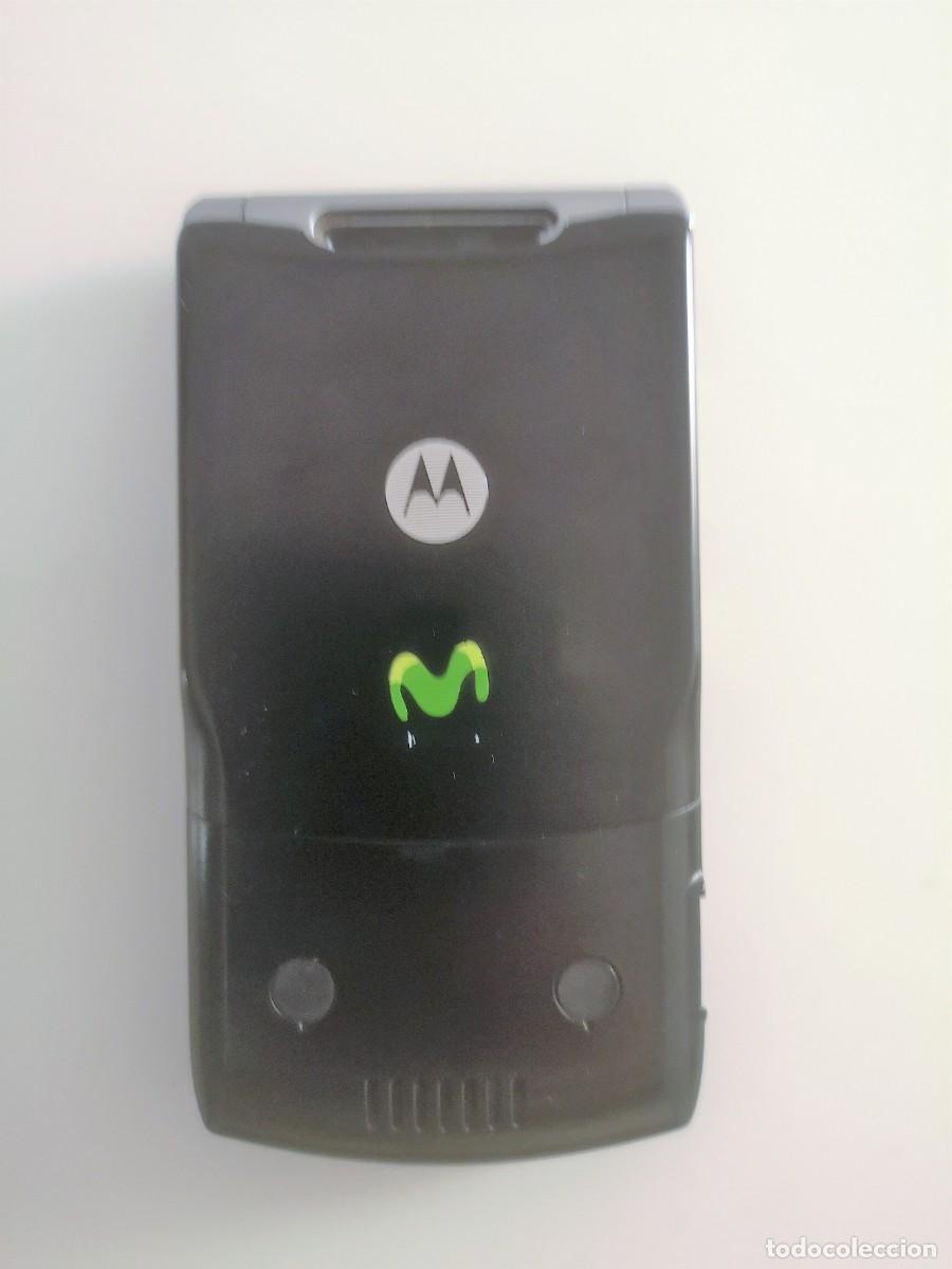 Coleccionismo: M&oacute;vil antiguo Motorola V - Foto 8