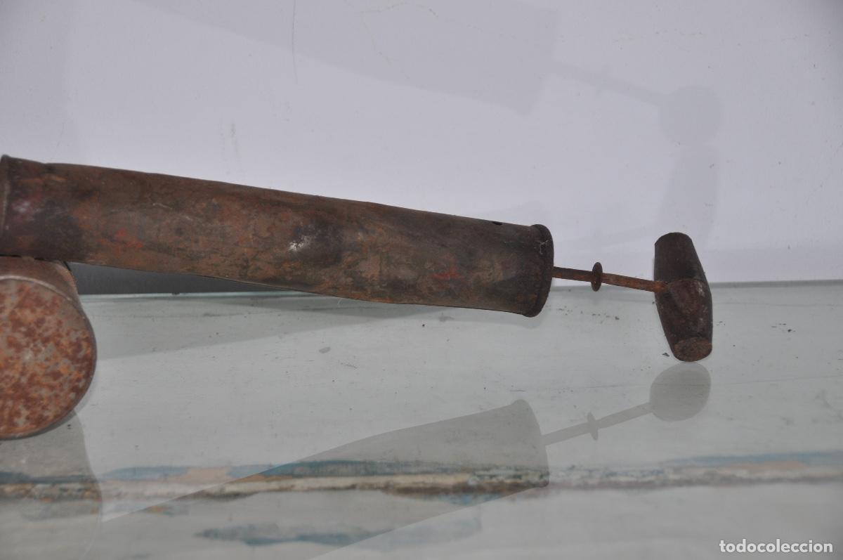 Coleccionismo: Matamoscas en metal - Foto 3