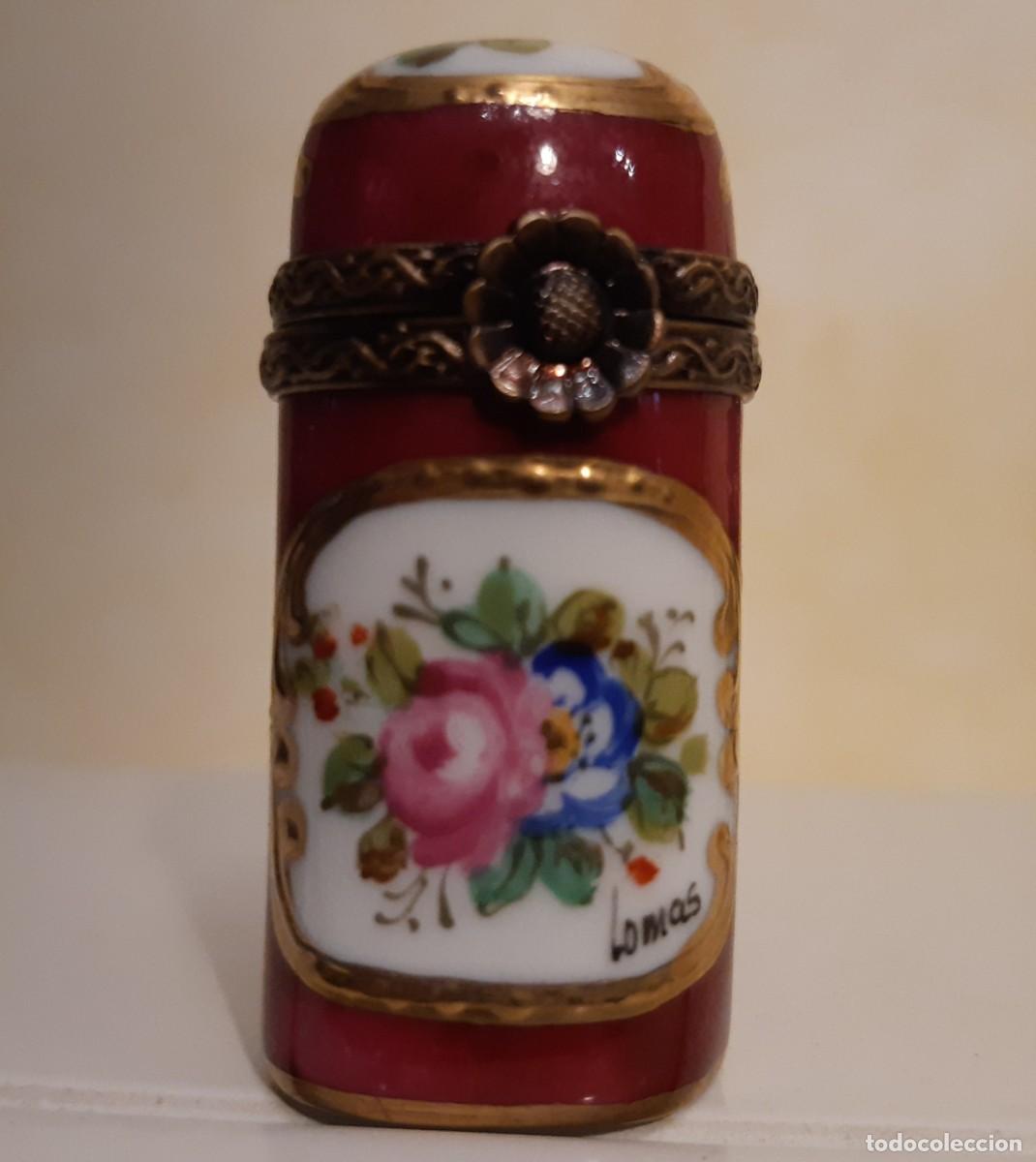 Coleccionismo: Caja de baratijas de porcelana Limoges vintage