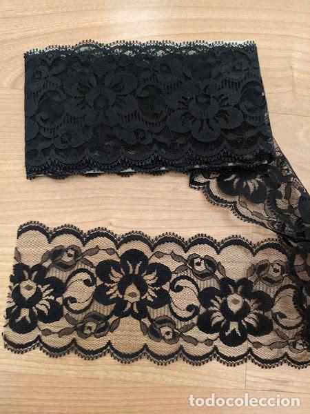 Sammeln: ANTIGUA PUNTILLA COLOR NEGRO ANCHO 8 CM (1 METRO)- DISPONIBILIDAD 1 MTS