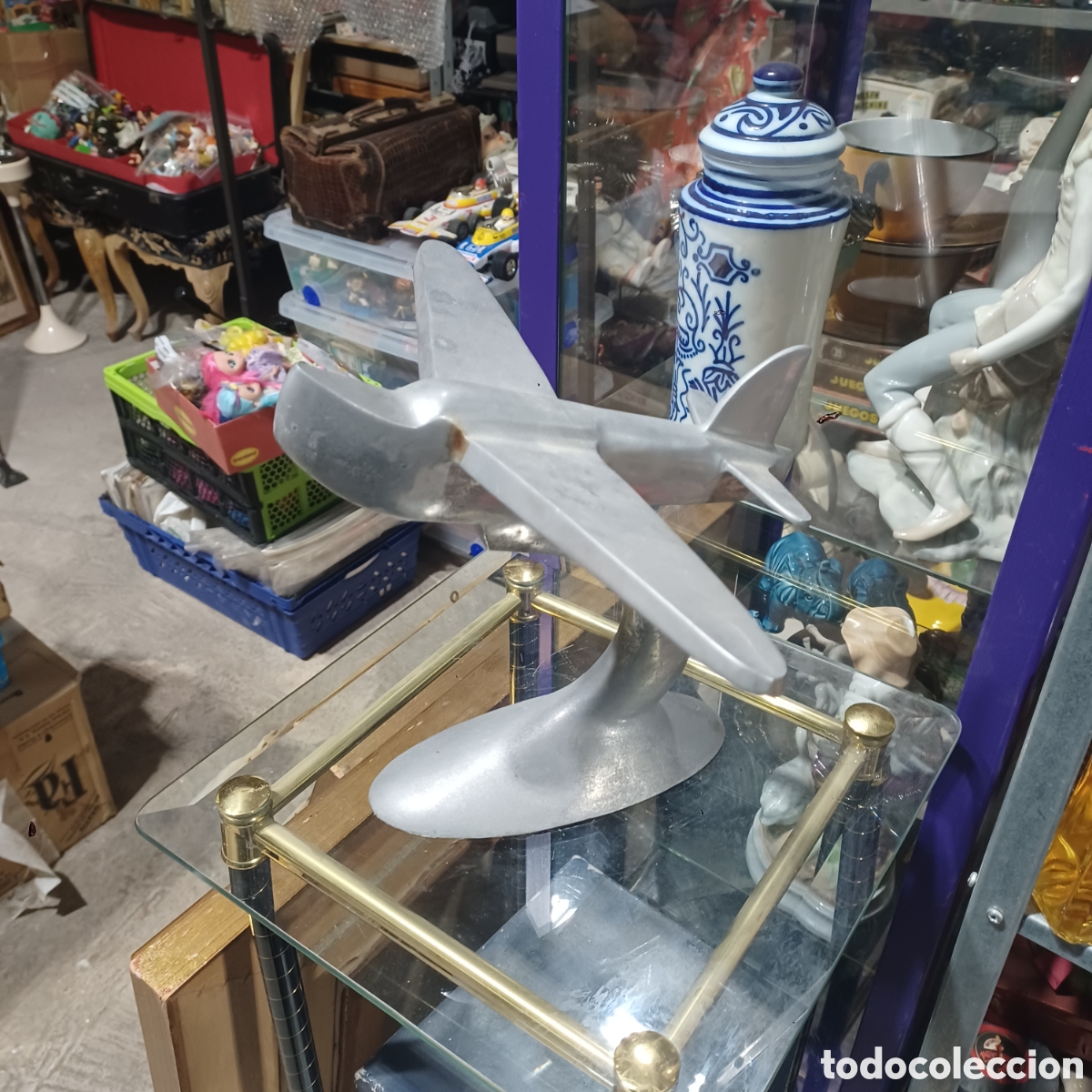 Colecionismo: Tosca escultura de metal de un avi&oacute;n a&ntilde;os 70 made in India