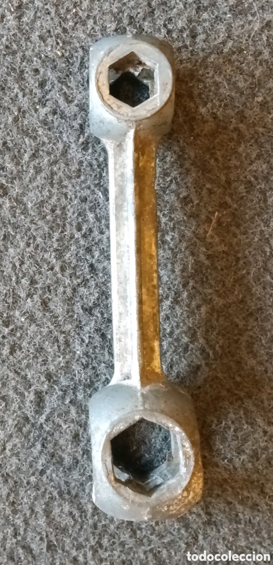 Coleccionismo: LLAVE DE BICICLETA VINTAGE - Foto 2