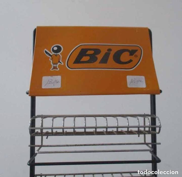 Coleccionismo: MOSTRADOR PARA MECHEROS BIC - Foto 2