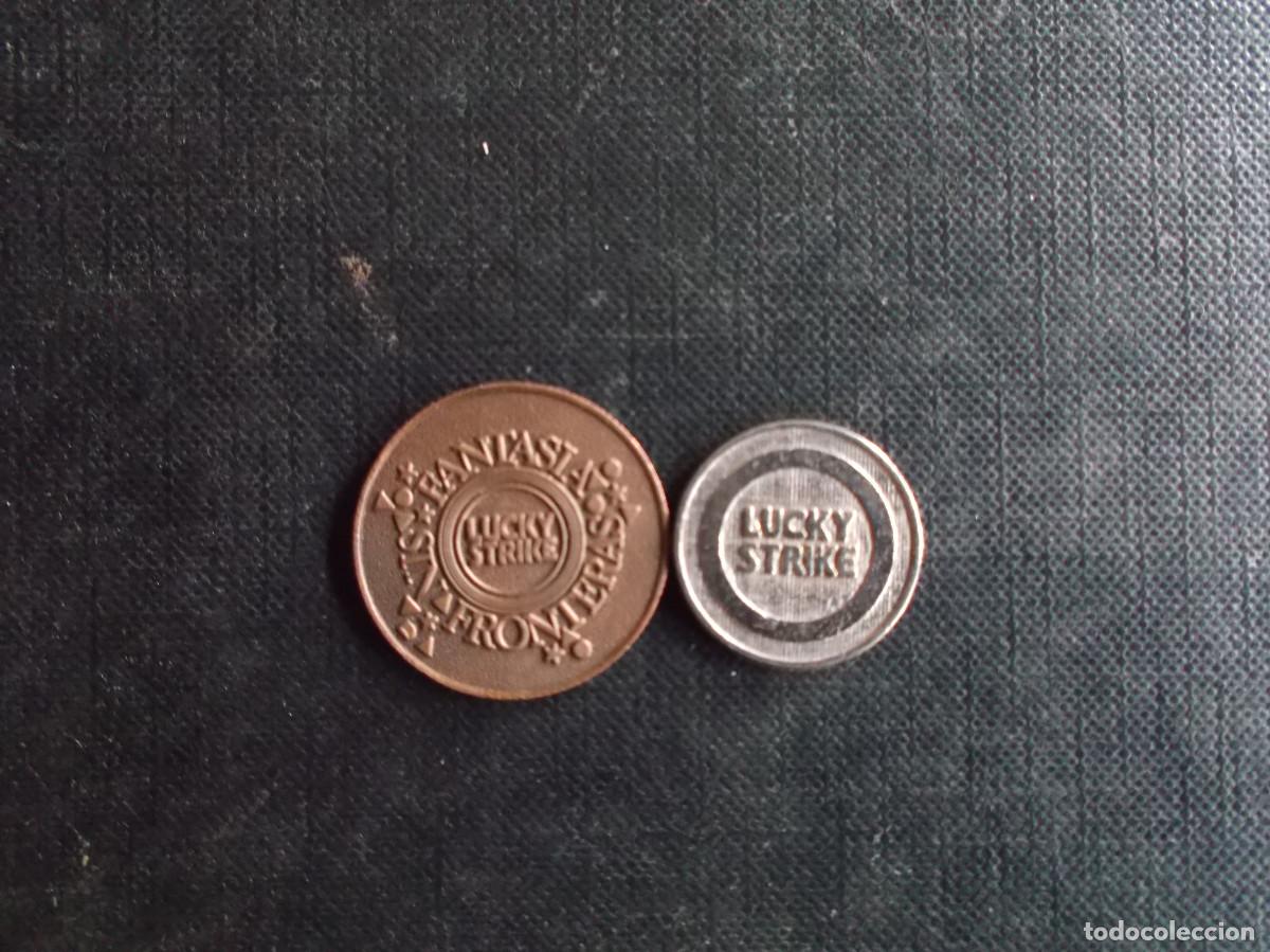 Coleccionismo: conjunto de 2 fichas de tabaco Lucky Strike - Foto 2