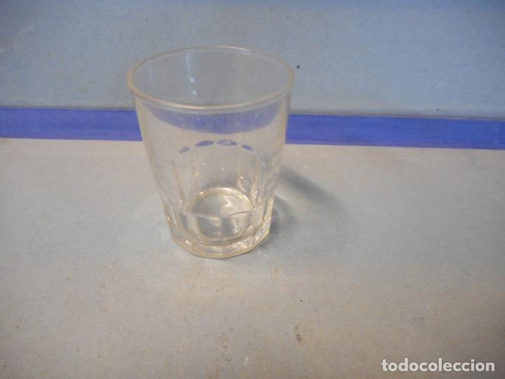 Coleccionismo: BASO DE CHUPITO DE CRISTAL MEDIDAS 6CM.