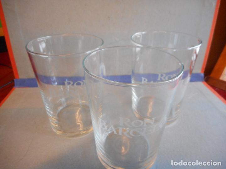 Coleccionismo: TRES BASOS DE CRISTAL.RON BARCELONA.MEDIDAS 11CM.