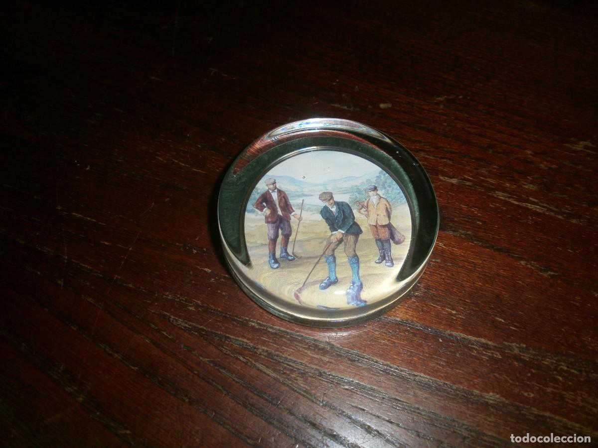 Coleccionismo: Pisapapeles de cristal Rogers Lascelles cloks of London 7.5X2 cm.