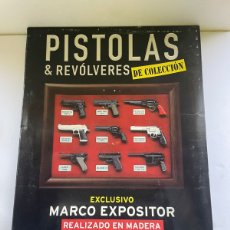 Coleccionismo: MARCO EXPOSITOR PISTOLAS Y REVÓLVER. Lote 401941449