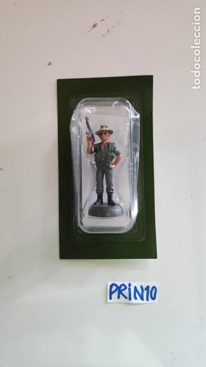 Collecting: Colecci&oacute;n Estatuilla de Soldado