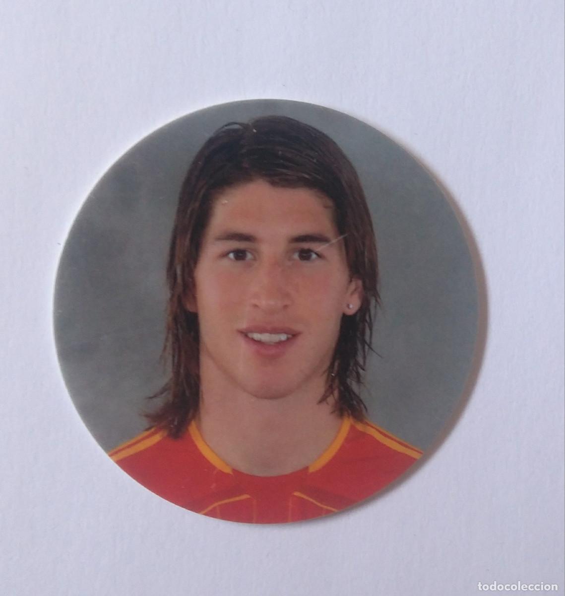 Coleccionismo: MEDALLA SELECCION ESPA&Ntilde;OLA TAZO POGS POG TAZO SUPERMERCADOS PLUS FUTBOL sergio ramos