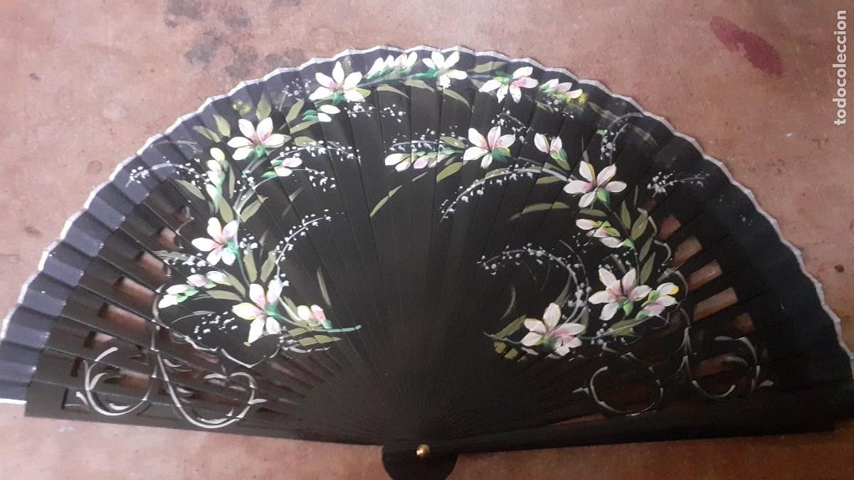Coleccionismo: ABANICO MADERA PERAL PINTADO A MANO - Foto 1