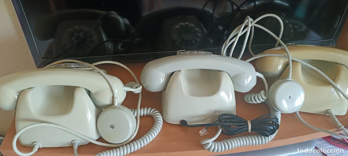 Coleccionismo: Lote tel&eacute;fonos modelo FORMA telef&oacute;nica CTNE - Foto 2