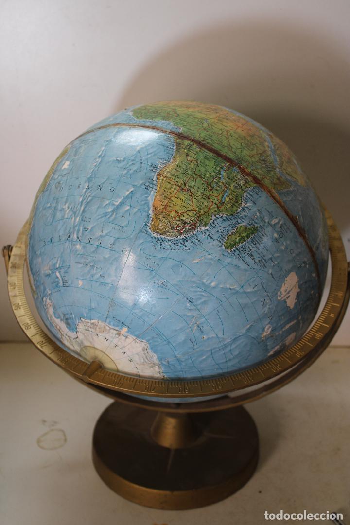 Coleccionismo: gran globo terraqueo de selecciones - Foto 1