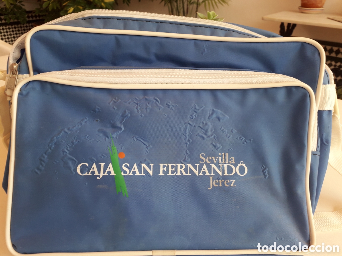 Coleccionismo: BOLSO DE VIAJE. PUBLICIDAD CAJA SAN FERNANDO DE SEVILLA.