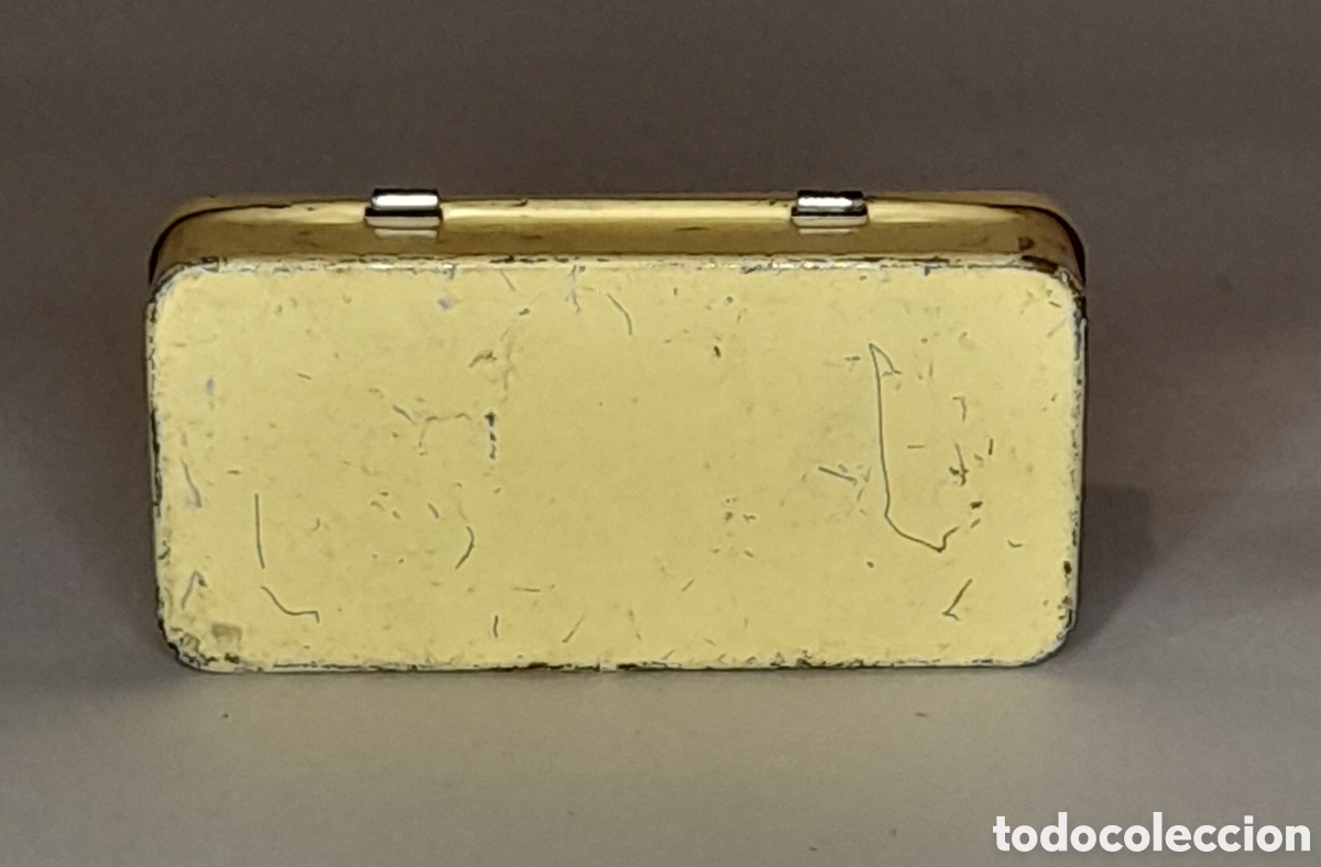 Coleccionismo: Peque&ntilde;a lata serigrafiada de tabaco - Foto 2