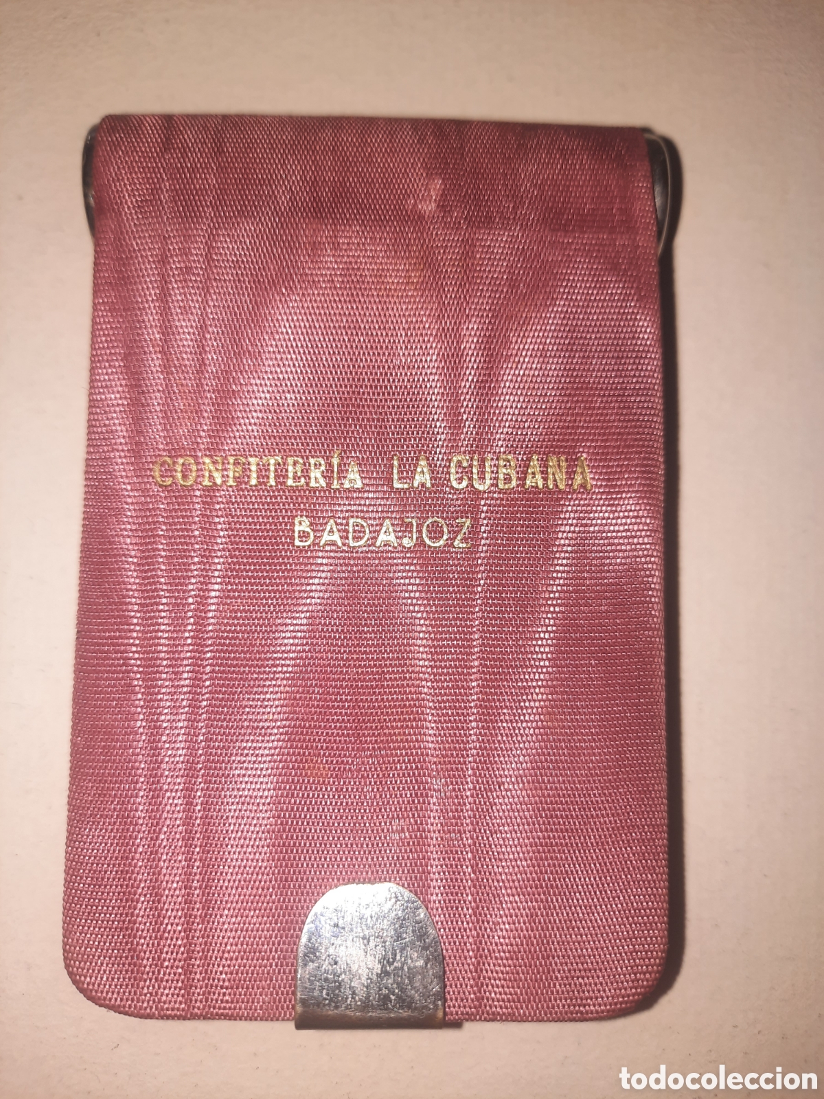 Coleccionismo: BADAJOZ -BONITA Y RARA POLVERA Y PINTALABIOS, CONFITERIA LA CUBANA