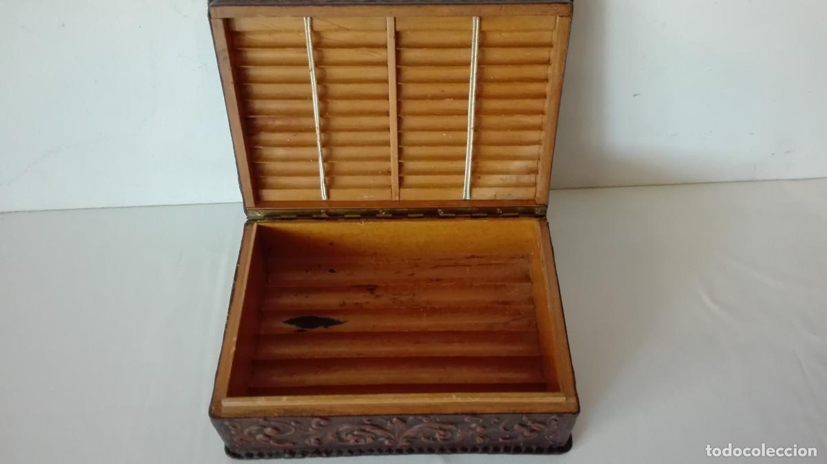 Coleccionismo: CAJA PARA TABACO EN CUERO REPUJADO - Foto 6
