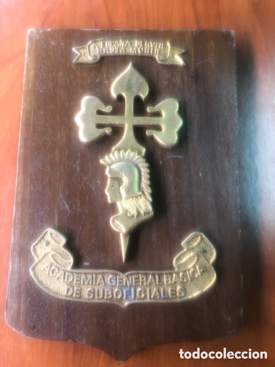 Coleccionismo: METOPA DE LA LEGION-ACADEMIA GENERAL BASICA DE SUBOFICIALES-A ESPA&Ntilde;A SERVIR HASTA MORIR.