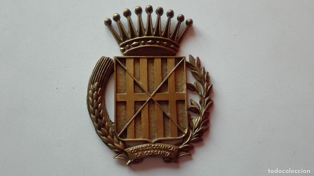 Coleccionismo: ESCUDO CONSELL COMARCAL LA CERDANYA - Foto 1