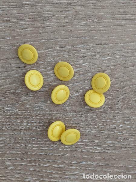 Sammeln: 8 BOTONES