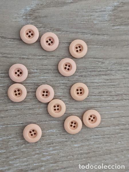 Collectionnisme: 12 BOTONES