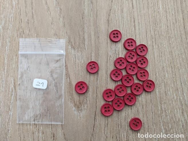 Sammeln: 20 BOTONES ROJOS