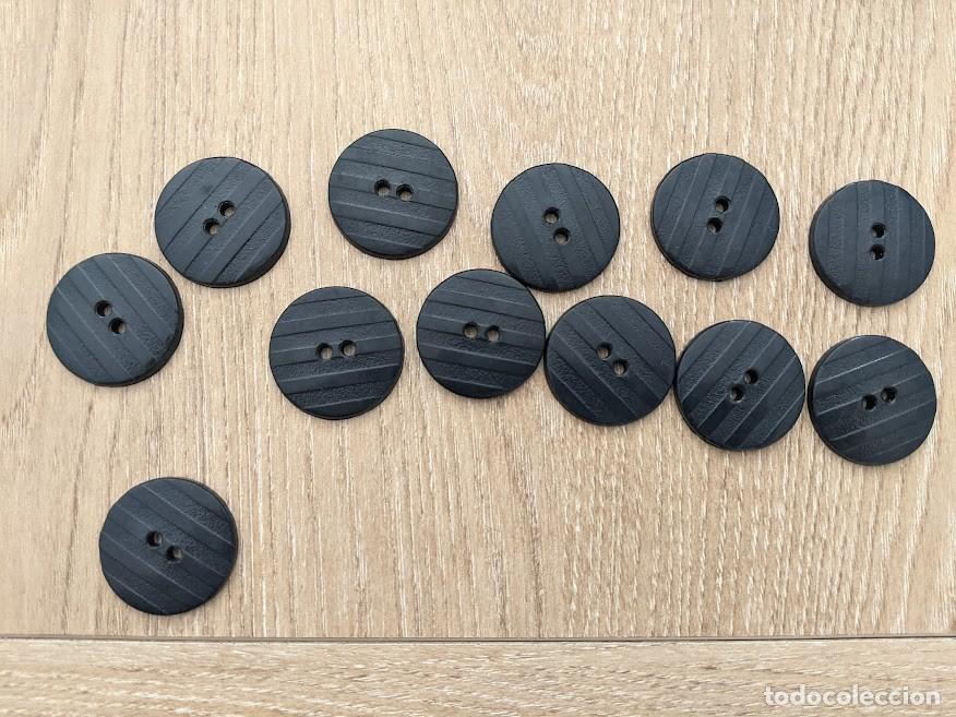 Colecionismo: 12 BOTONES AZUL MARINO GRANDES