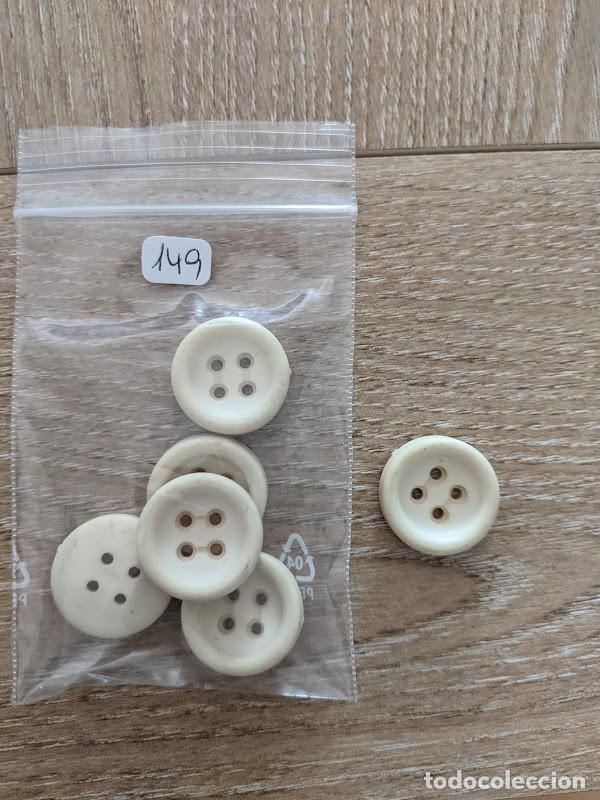 Sammeln: 6 BOTONES