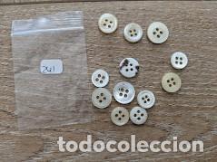 Collectionnisme: 12 BOTONES