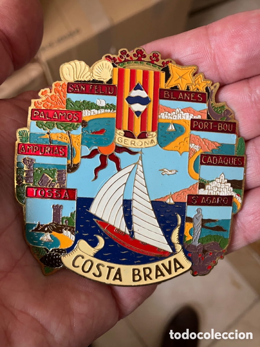 Colecionismo: Insignia escudo de coche autom&oacute;vil costa brava