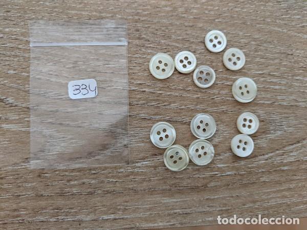 Sammeln: 14 BOTONES