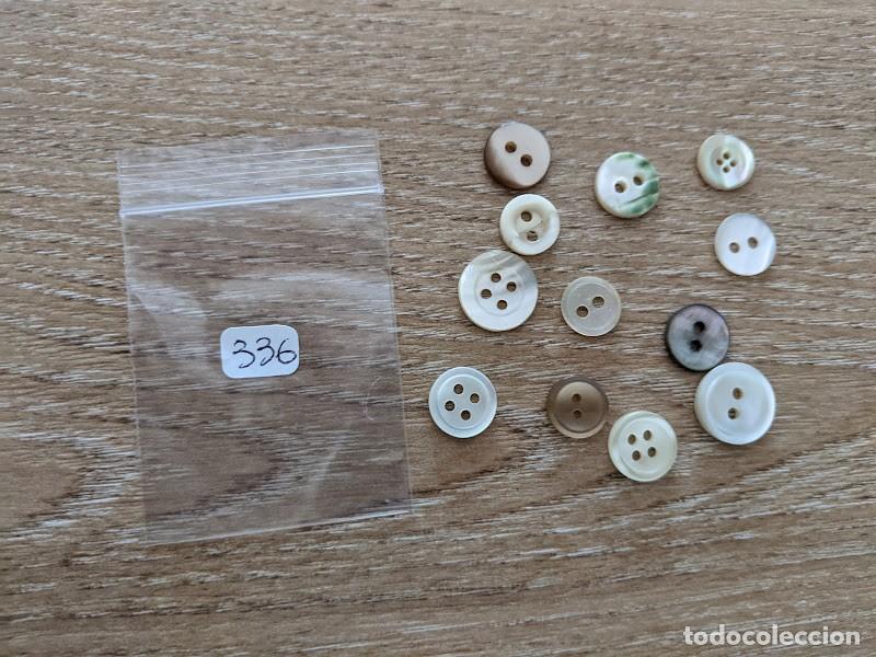 Sammeln: 12 BOTONES
