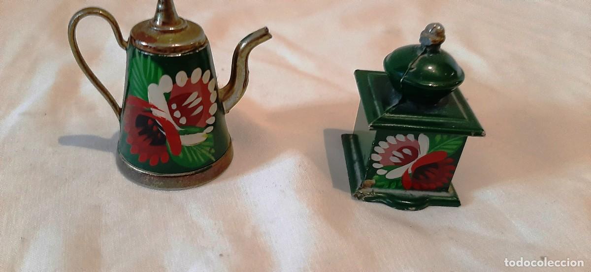 Coleccionismo: Tetera y molinillo en miniatura - Foto 1