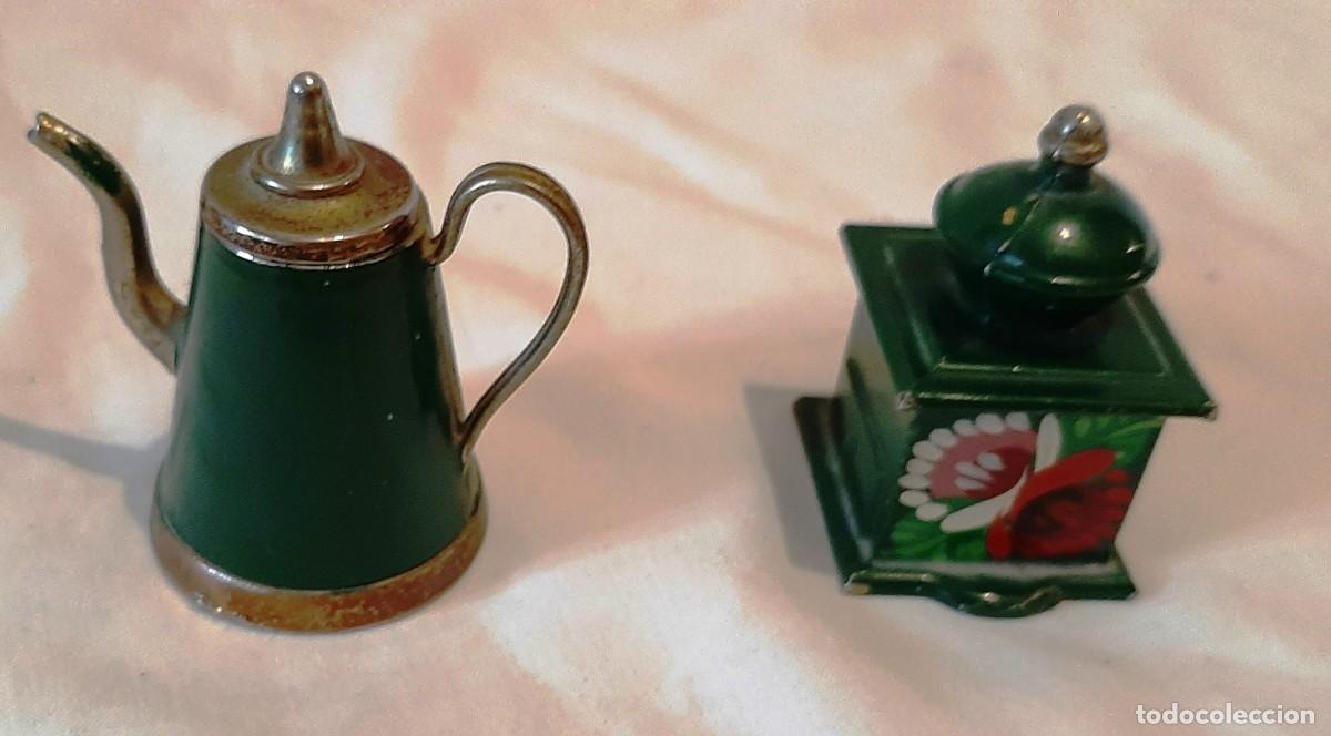 Coleccionismo: Tetera y molinillo en miniatura - Foto 4