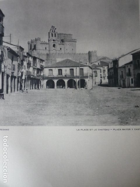 Coleccionismo: TUREGANO SEGOVIA PLAZA MAYOR Y CASTILLO ANTIGUA LAMINA HUECOGRABADO 1936