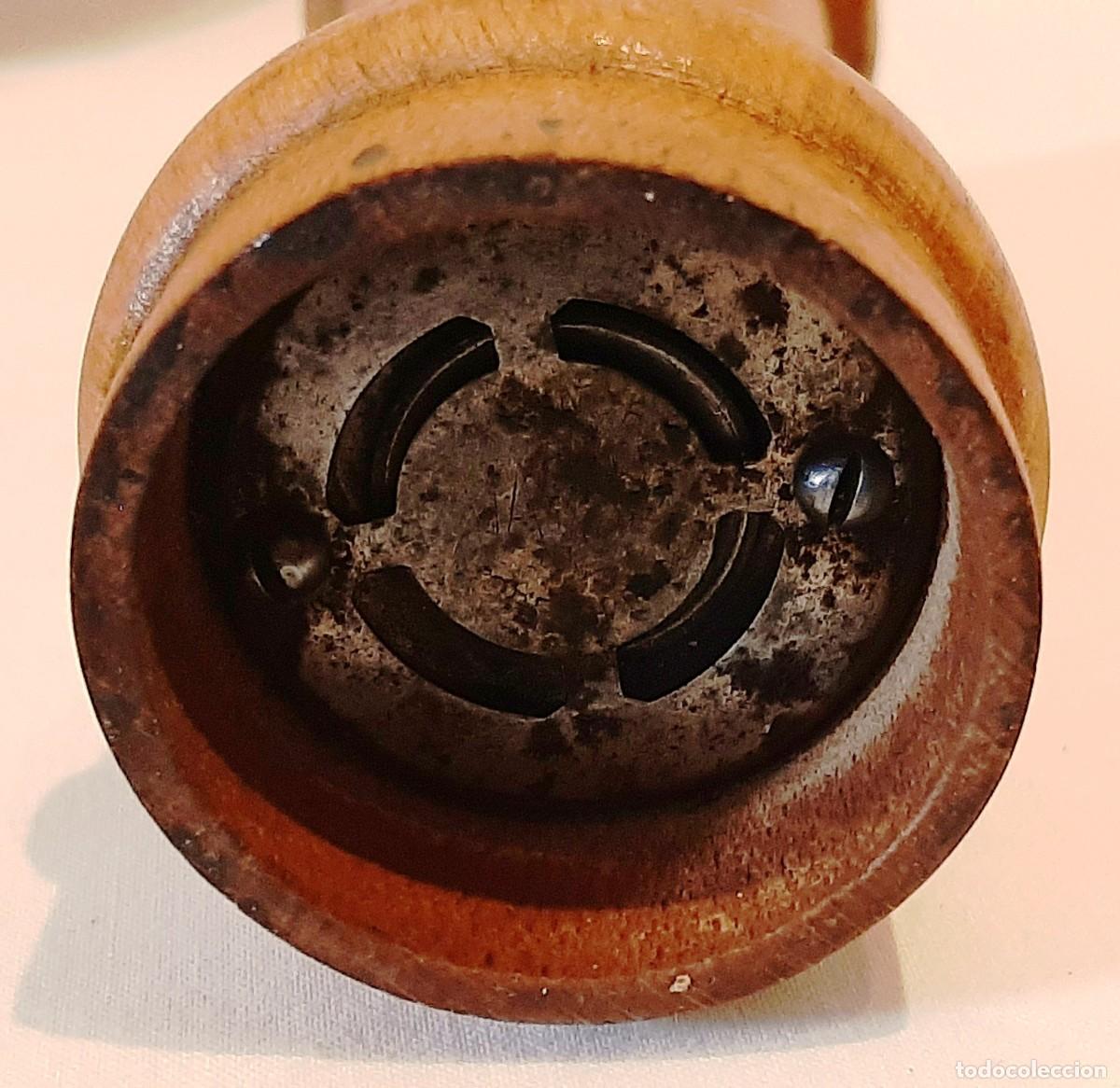Coleccionismo: Molinillo vintage de madera - Foto 3