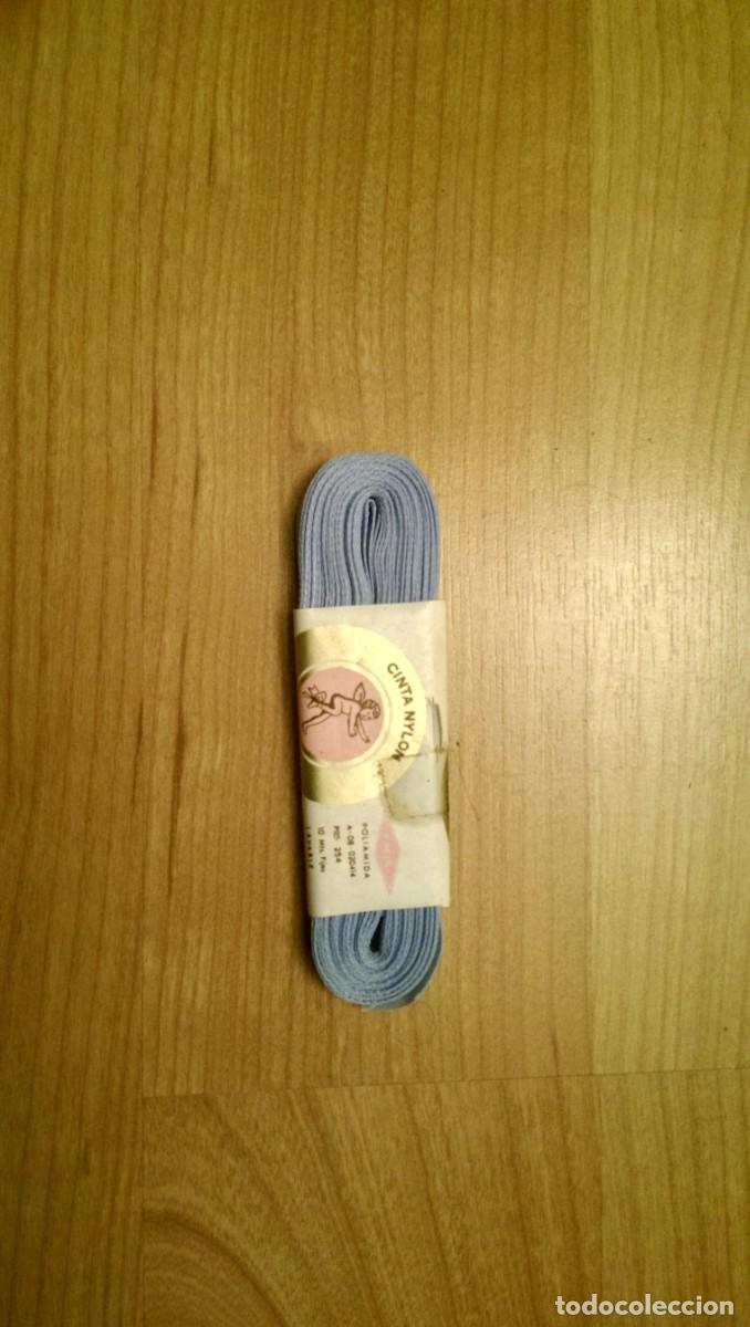 Sammeln: CINTA NYLON 0,5 CMS. X 10 METROS COLOR AZUL CIELO