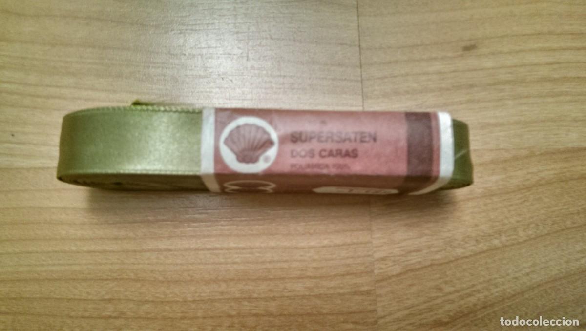 Sammeln: CINTA SAT&Eacute;N 1,5 CM. COLOR VERDE OLIVA APROX. 10 METROS